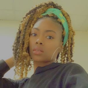 Meet your Posher, Bernadette